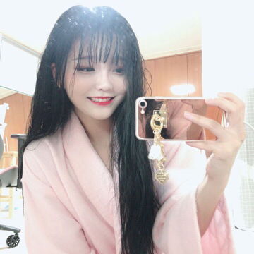 Hoàng Yến profile icon