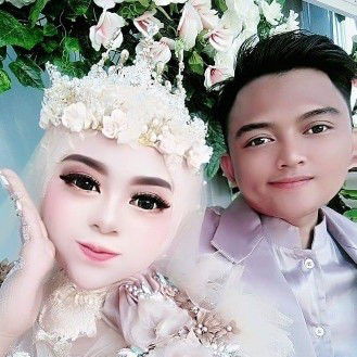 Dewi AniSsa profile icon