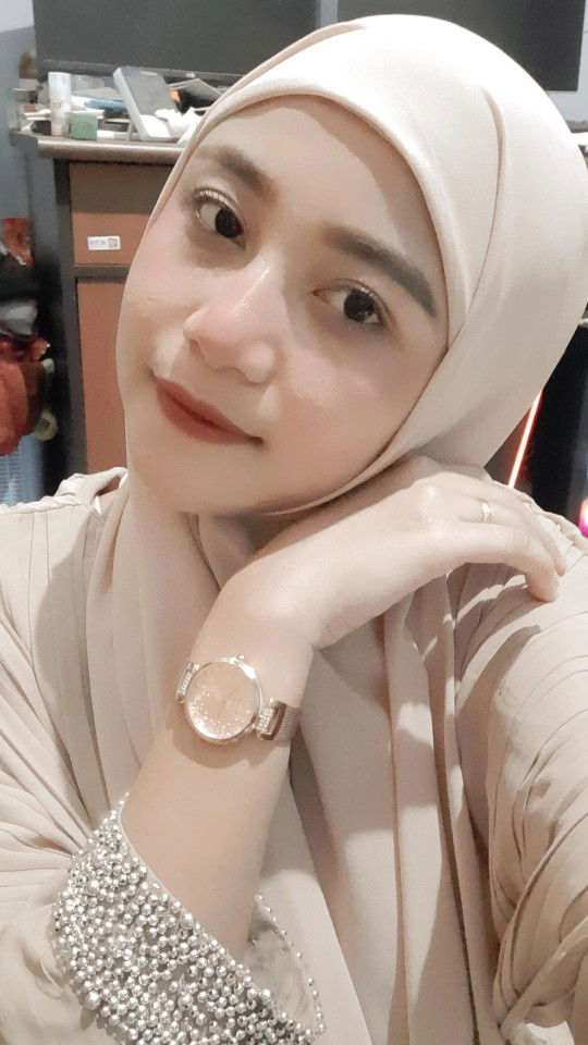 Sintia Melati profile icon