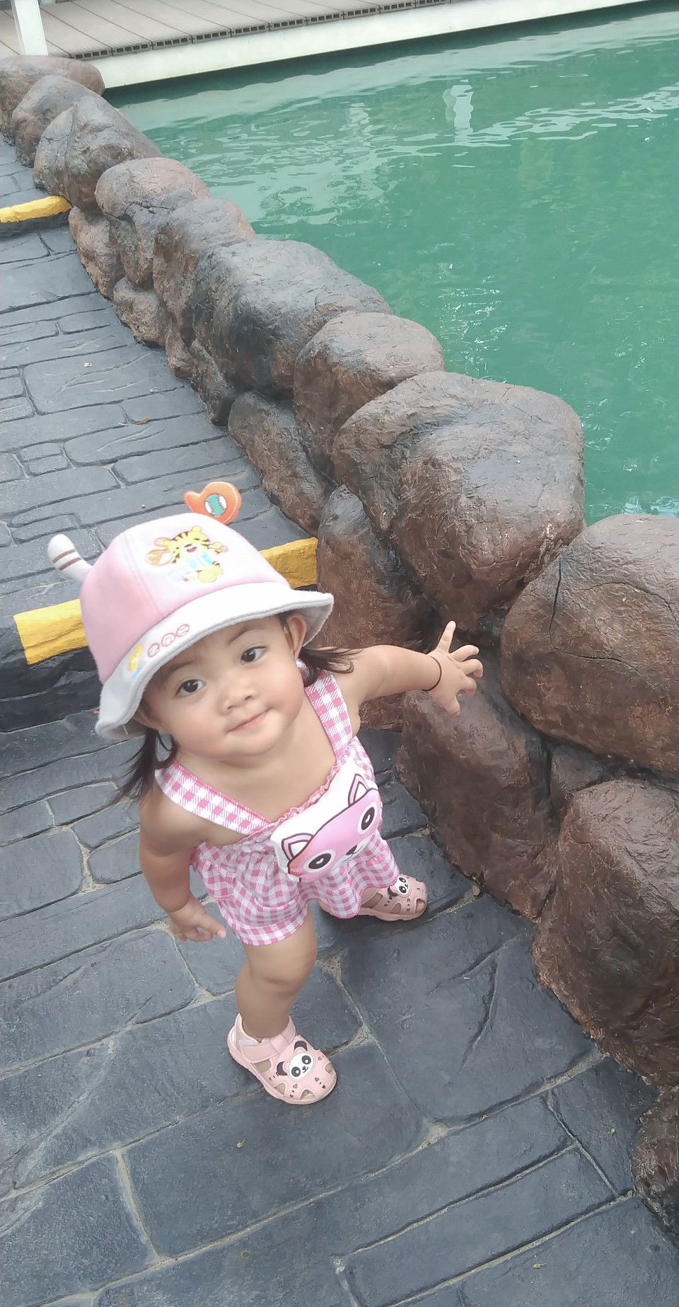 แม่เฟิร์น น้องแก้ม profile icon