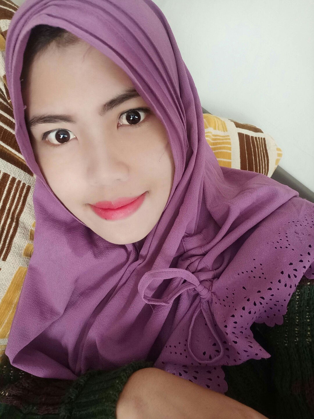 Ratna purnamasari profile icon