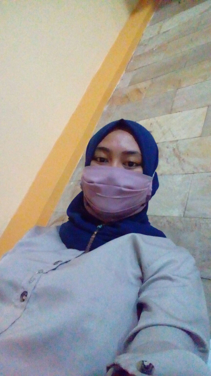 ika yulianingsih profile icon