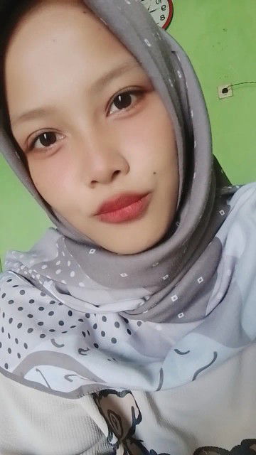 Leli kurniati profile icon