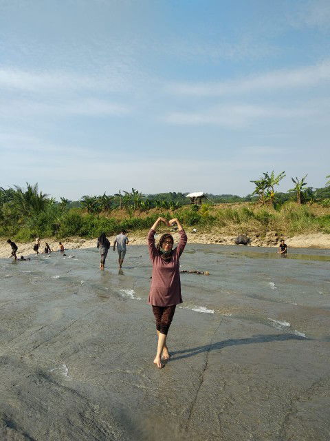 Suhesti Rahayu profile icon