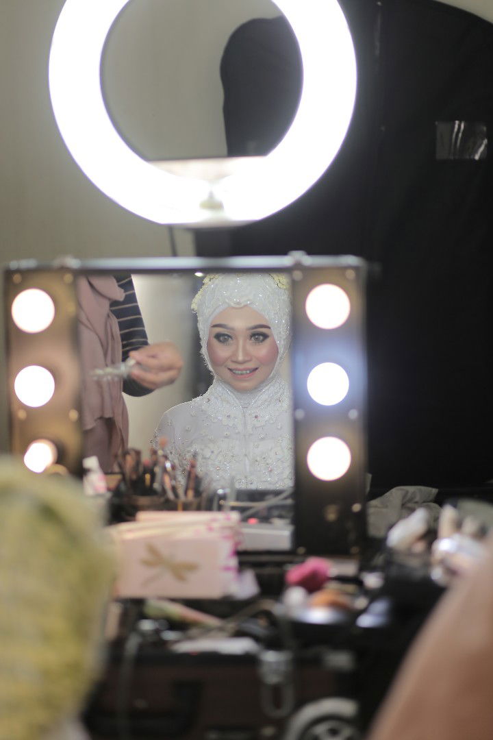 Helna Pratama Dewi Mardiani profile icon