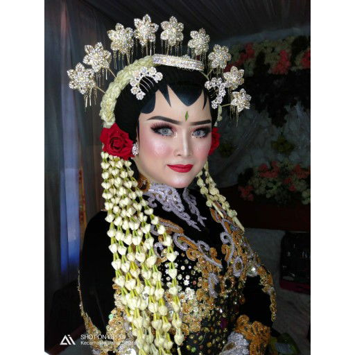 Yenii Septianii profile icon