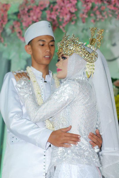 Sri Hardianti profile icon