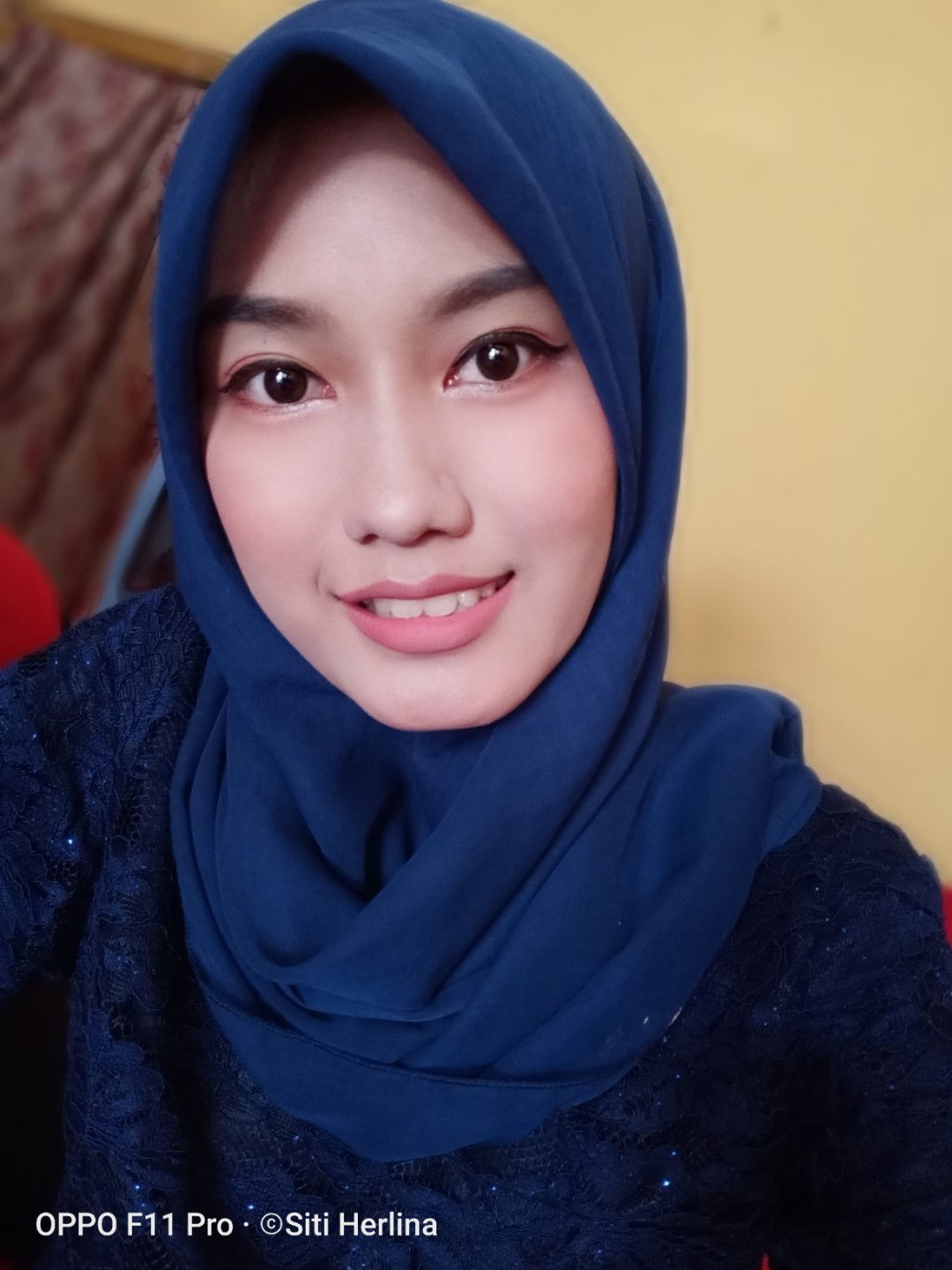 Siti Herlina profile icon