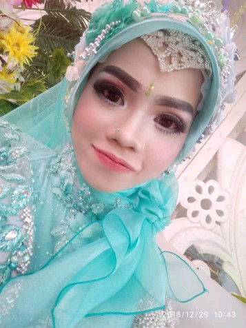 Marni Fitriani profile icon