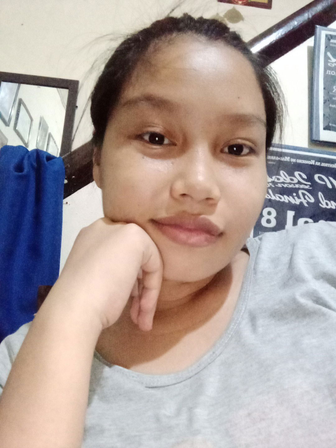 Lorielyn Abad profile icon