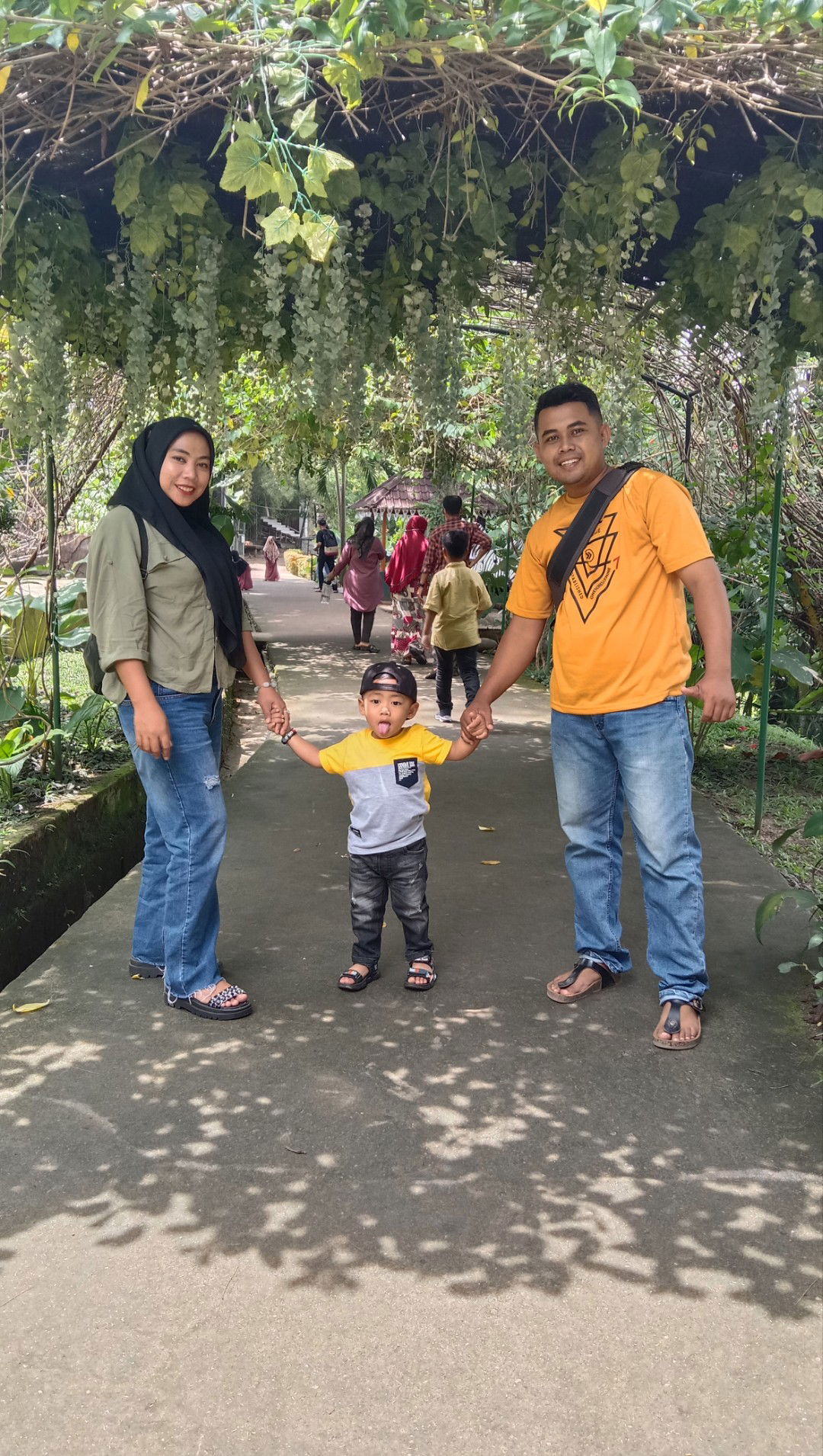 Miiss Apriel profile icon