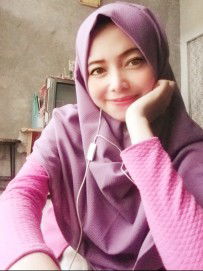 Riza Elisiana profile icon