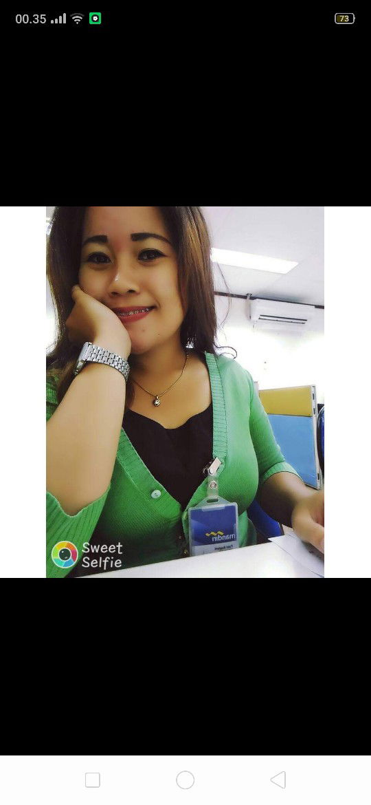 Putri Sugiarti profile icon