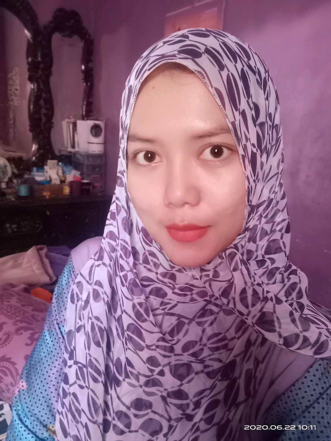 Noni Safura profile icon