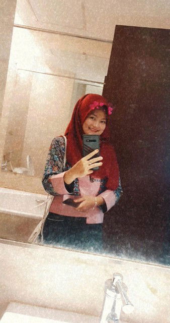 annisa maulida profile icon