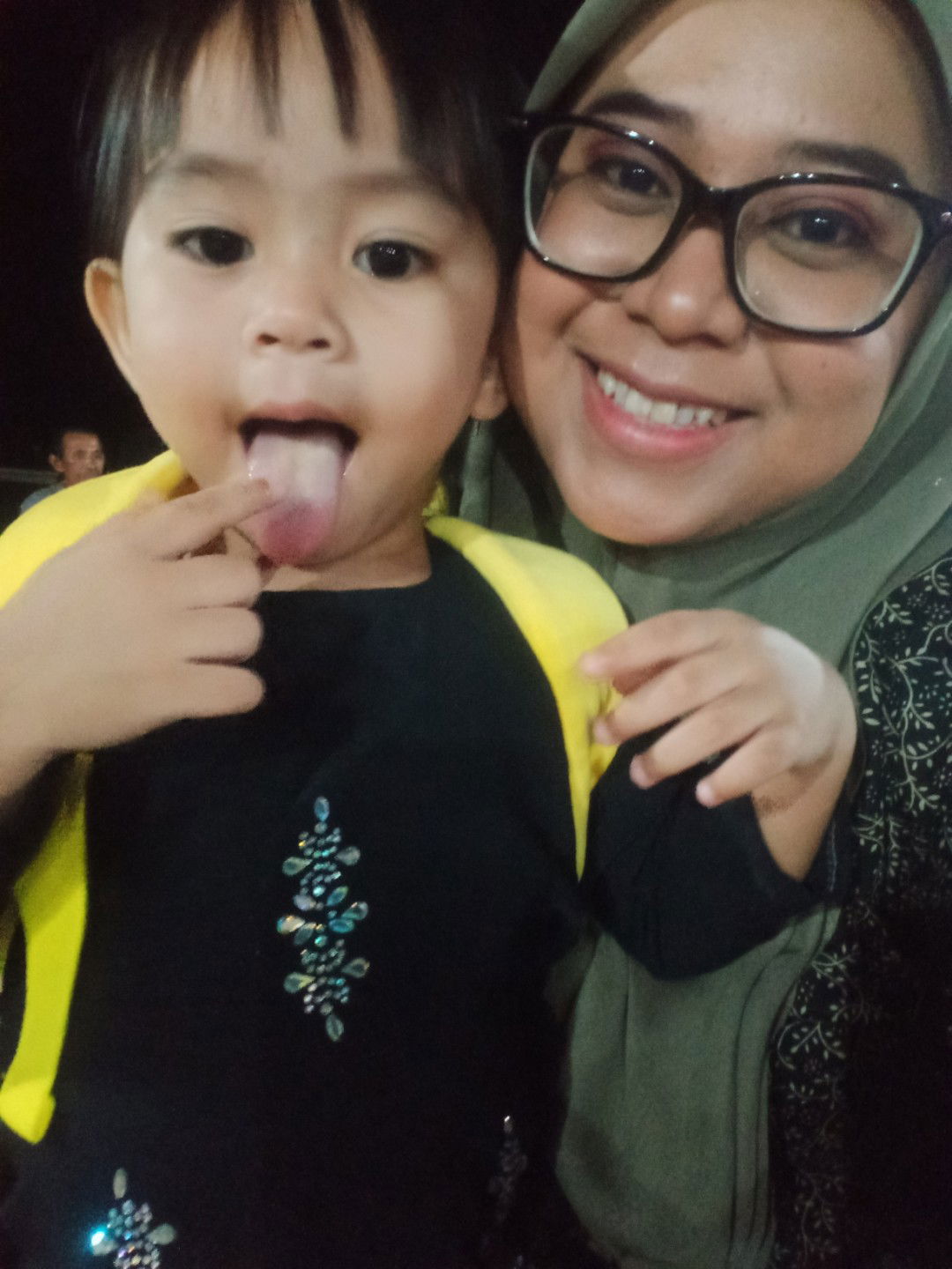 Mamy Lola profile icon