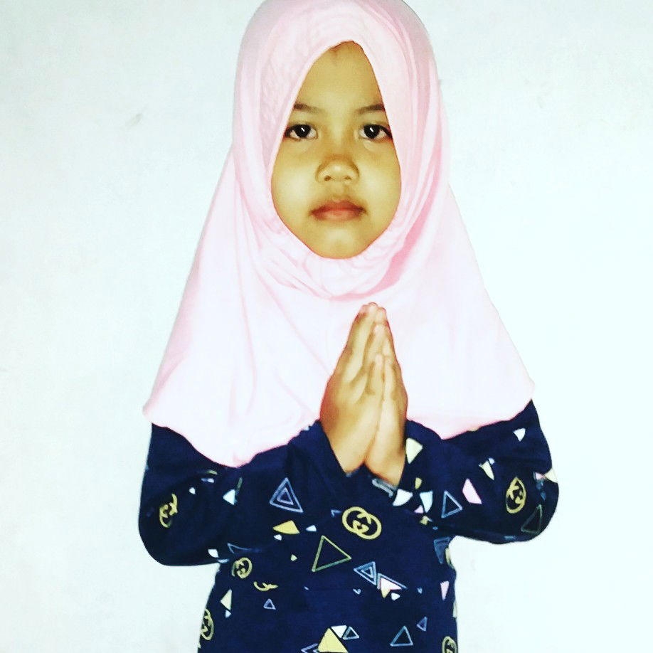 qisti fatihah profile icon