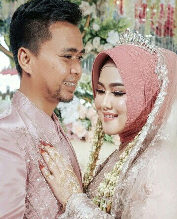 Rachma Siti profile icon