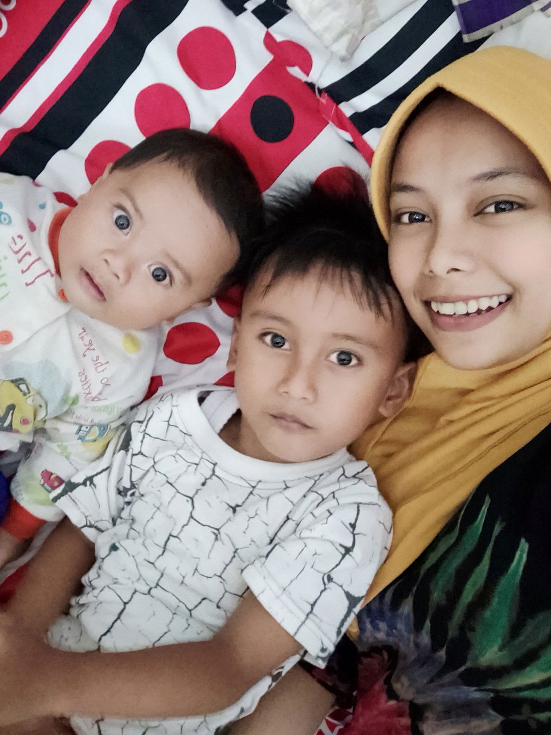 Yuliana Nur Azzizah profile icon