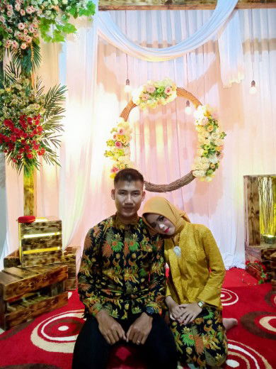 Nia Agustina profile icon