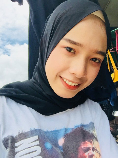 รุสนี ดือราแม profile icon