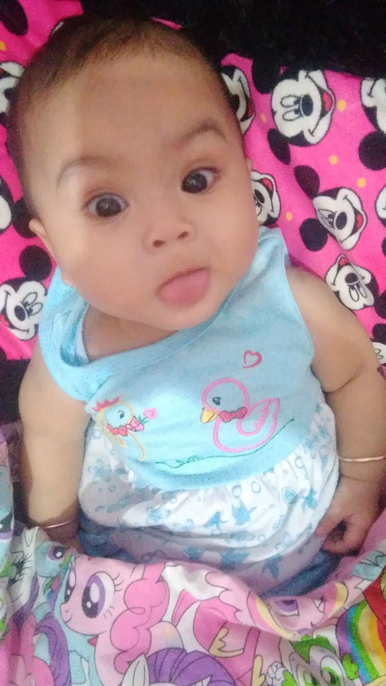 Adara Acquila Az Zahra Putri Liandy profile icon