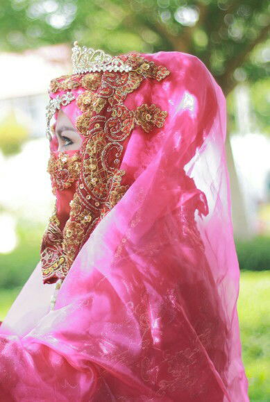 Dhia Aini profile icon