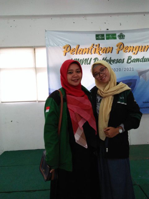 Poppy Widya suci profile icon