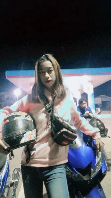 พชรมล นามี profile icon