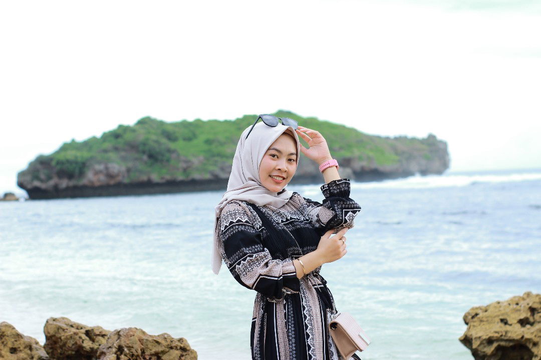 annisa widodo profile icon