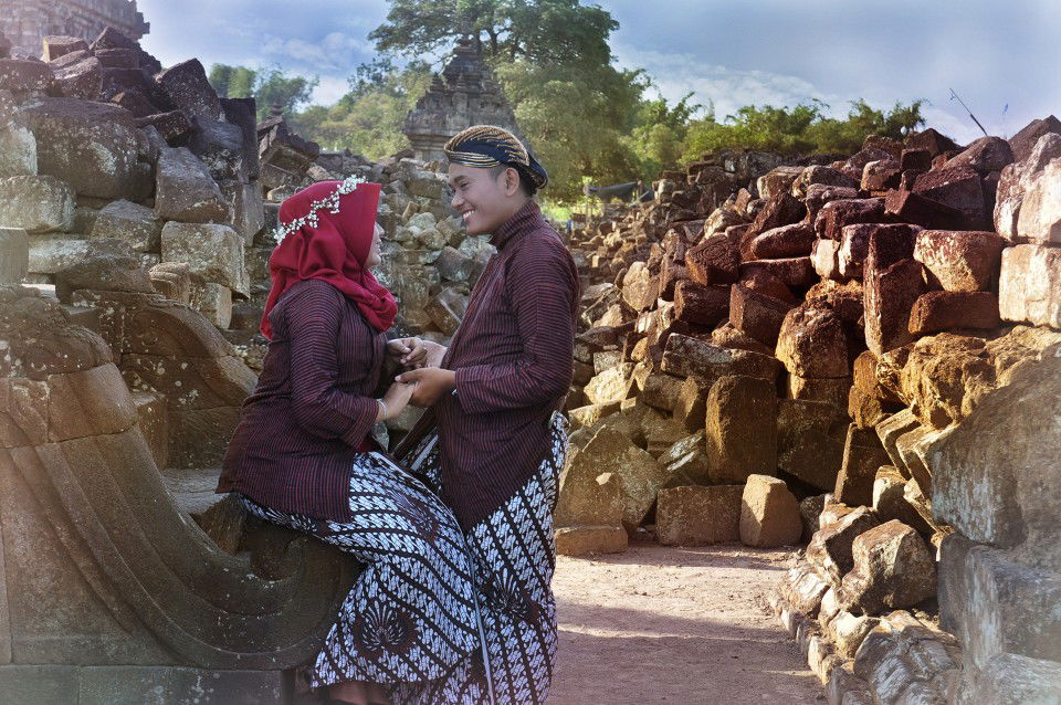 Layla Khoirunnisya profile icon