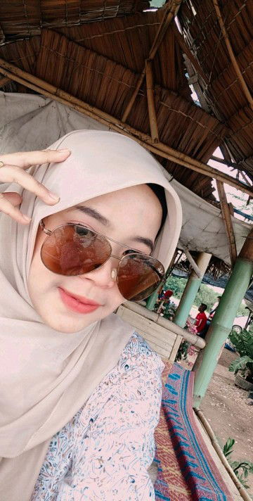 Nadiana Cheming profile icon