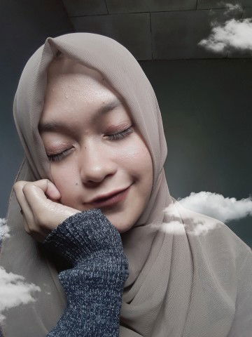 Rika Riani profile icon