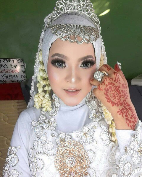 Reka Cahyani profile icon