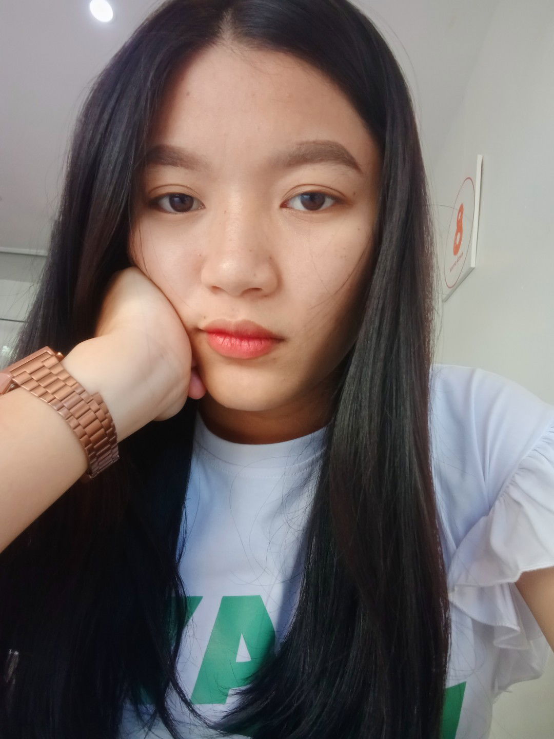 Bee Bow profile icon