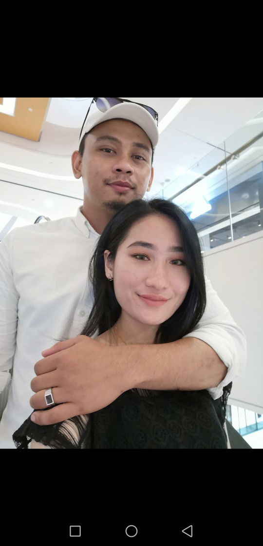 bella aziz profile icon