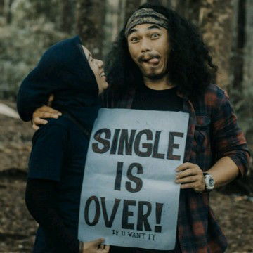 fitria ade putri profile icon