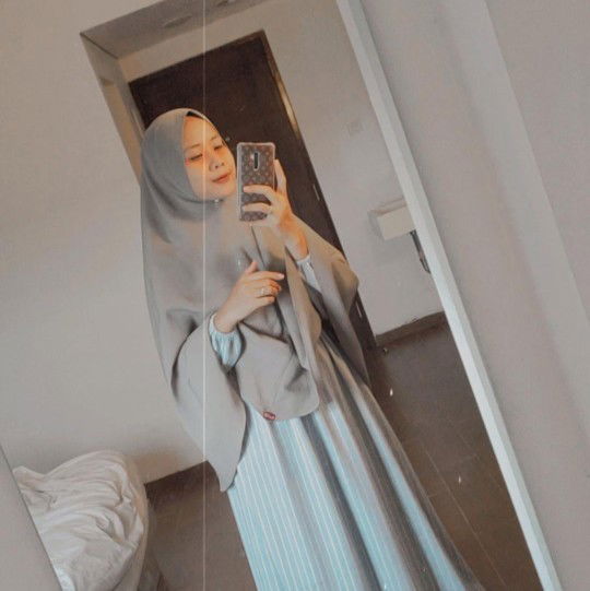 Adelyani Rosiska profile icon