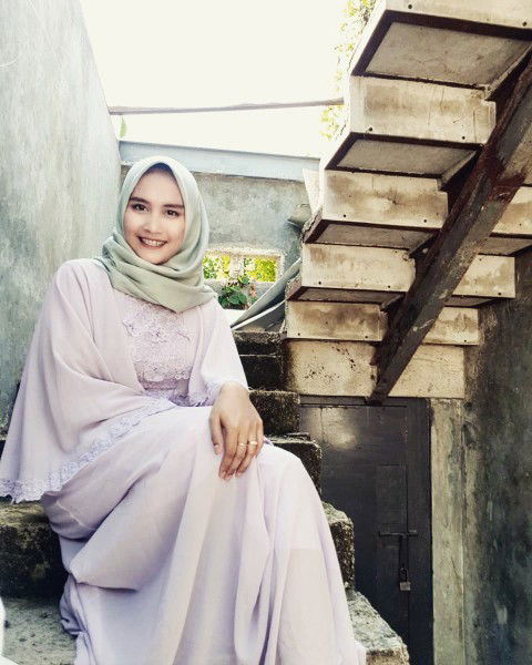 asri suryani profile icon