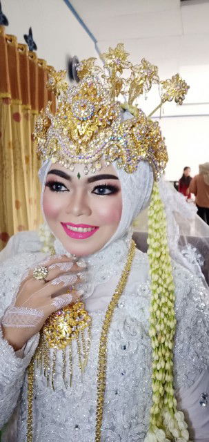 Dina Diana profile icon