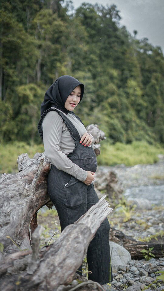 uly bestari profile icon