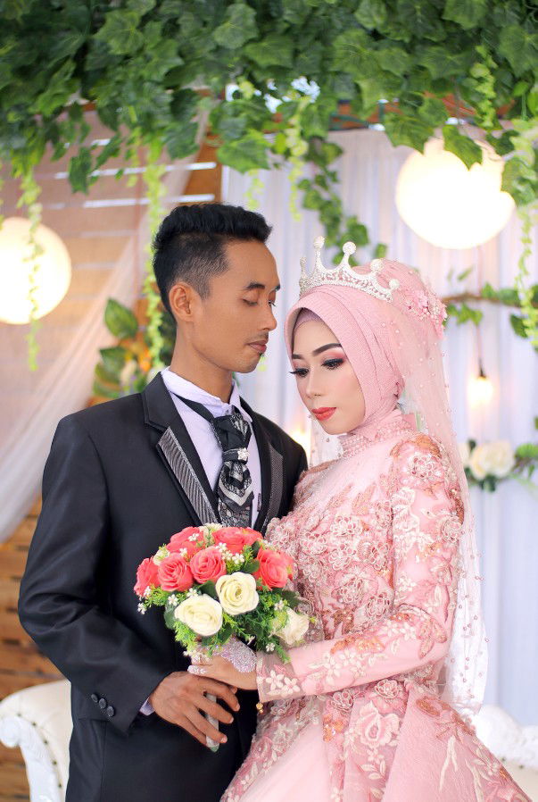 Rohmah Laili profile icon