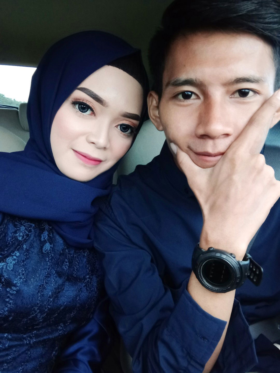 Dessy Lestary profile icon