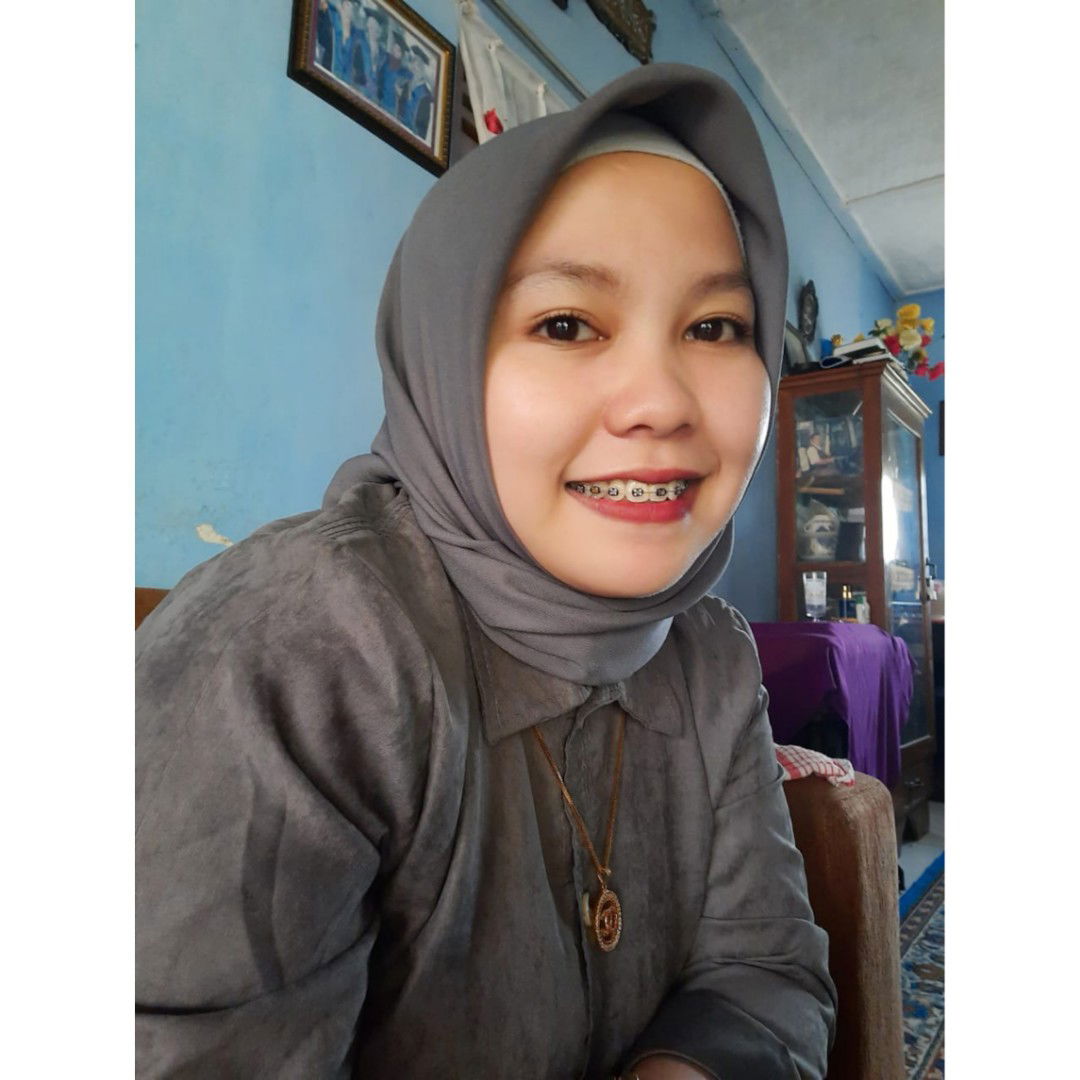 Ayu Sofi Sri M profile icon