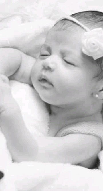 Yuli Riana profile icon