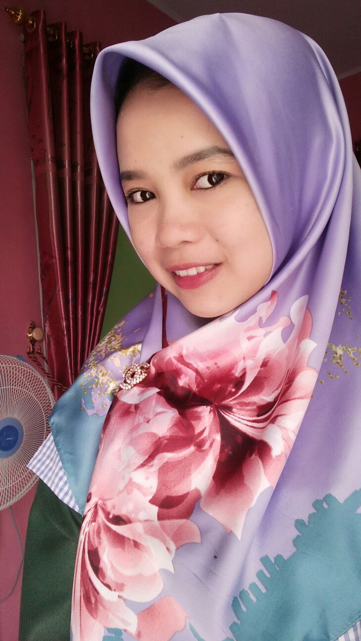 Reni Oktavia profile icon