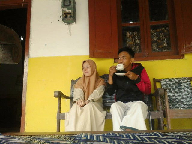 siti indah nur sholekah profile icon