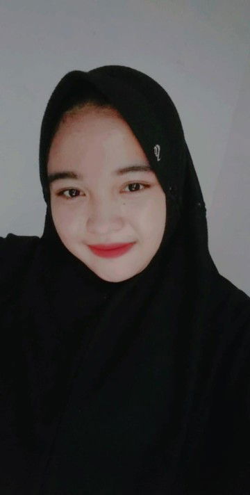 Bella Charen profile icon