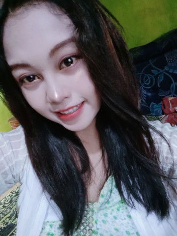 YulaFebrianaPutriAzura profile icon