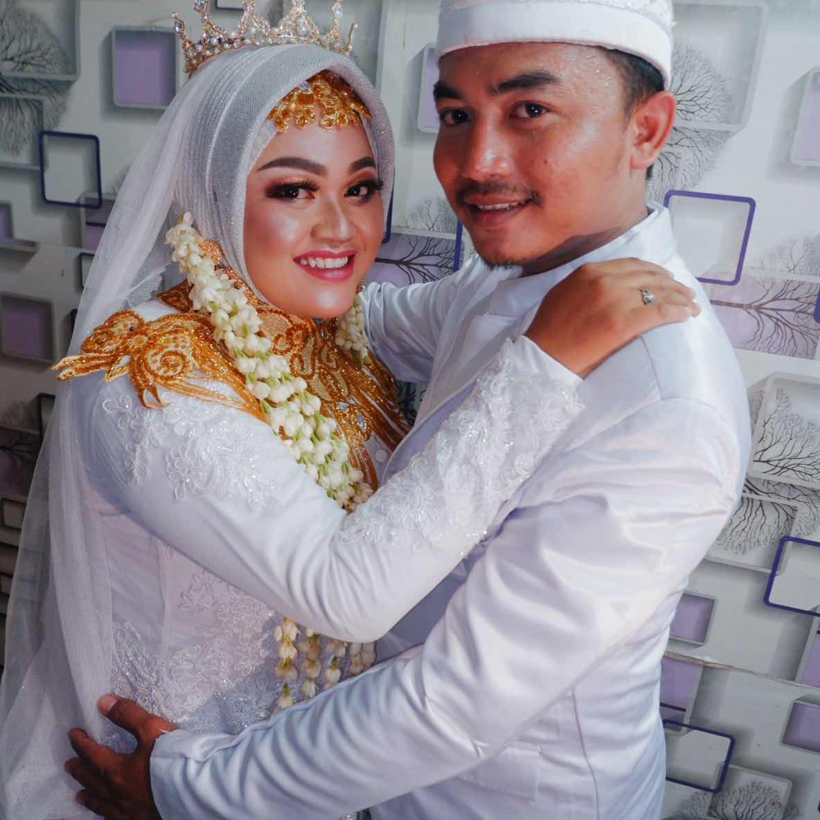 Ayu040492 profile icon